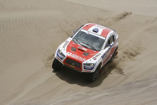 Dakar 2012: Topprestatie Ten Brinke, Huzink slaat over de kop